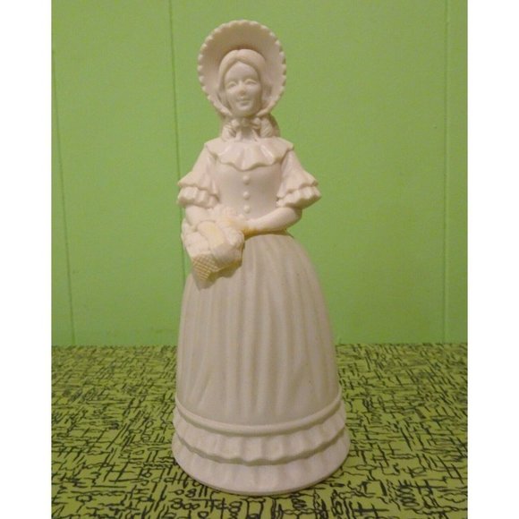 Vintage Avon Fashion Figurine Victorian Bird of Paradise Cologne Bottle empty - Picture 1 of 13